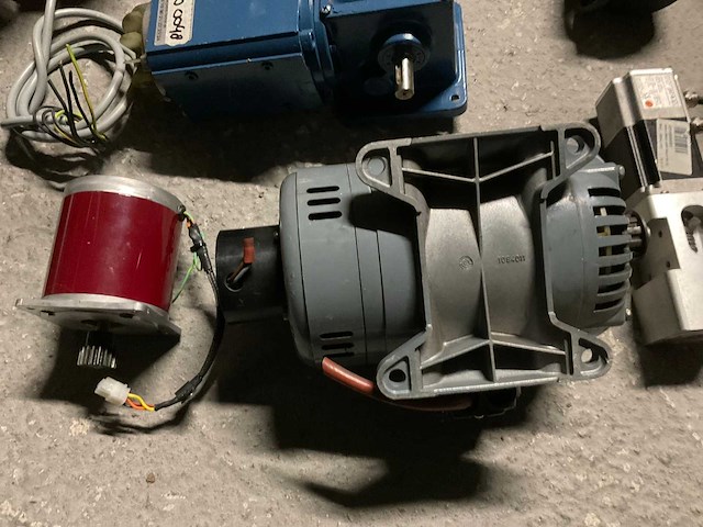Elektromotor (14x) - afbeelding 4 van  9