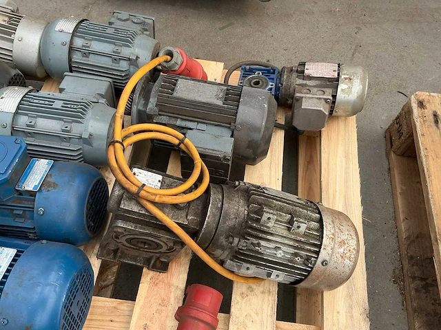 Elektromotor (16x) - afbeelding 7 van  10