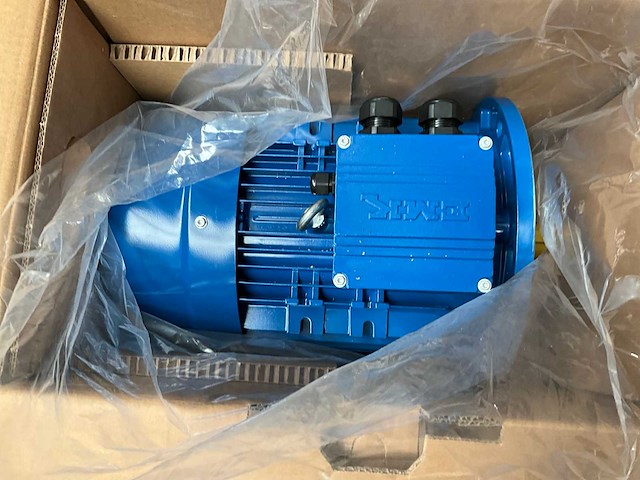 Elektromotor (2x) - afbeelding 1 van  4