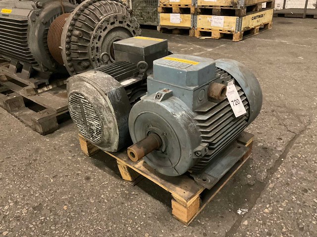 Elektromotor (2x) - afbeelding 3 van  8