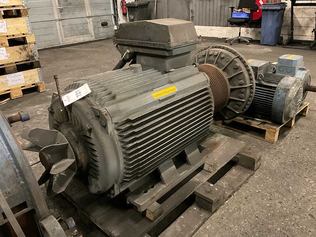 Elektromotor (2x) - afbeelding 9 van  11