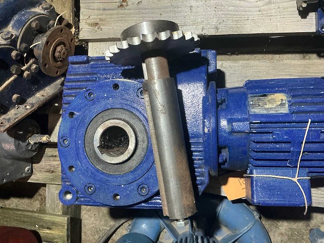 Elektromotor (3x) flender 0.4kw en bauknecht 0.8kw - afbeelding 5 van  8