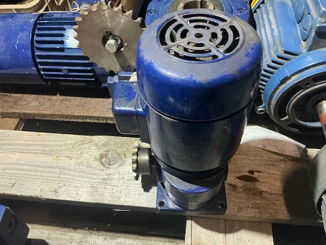 Elektromotor (3x) flender 0.4kw en bauknecht 0.8kw - afbeelding 6 van  8