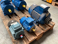 Elektromotor (3x) - afbeelding 1 van  3