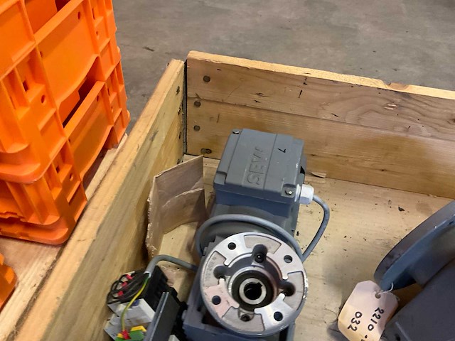 Elektromotor (4x) - afbeelding 7 van  10