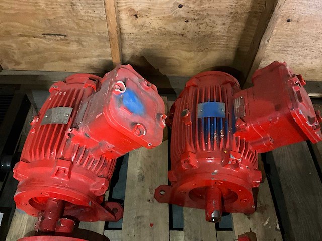 Elektromotor (4x) - afbeelding 7 van  9
