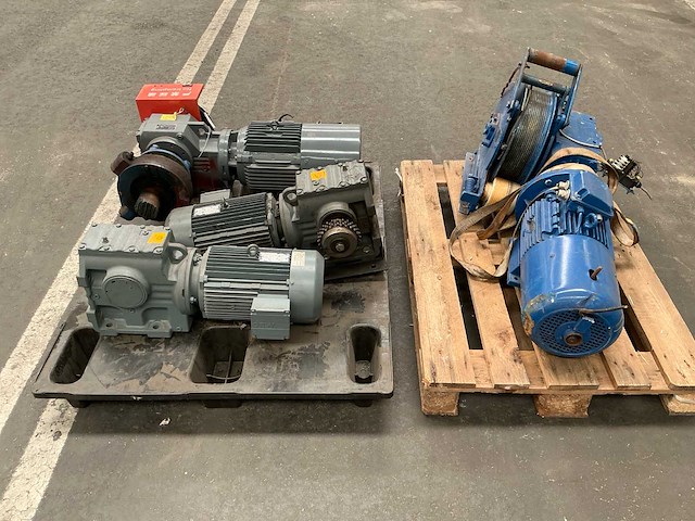 Elektromotor (4x) - afbeelding 5 van  7