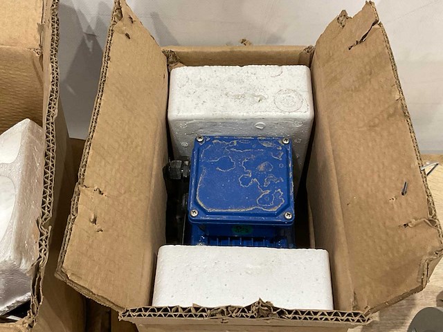 Elektromotor (5x) - afbeelding 7 van  9