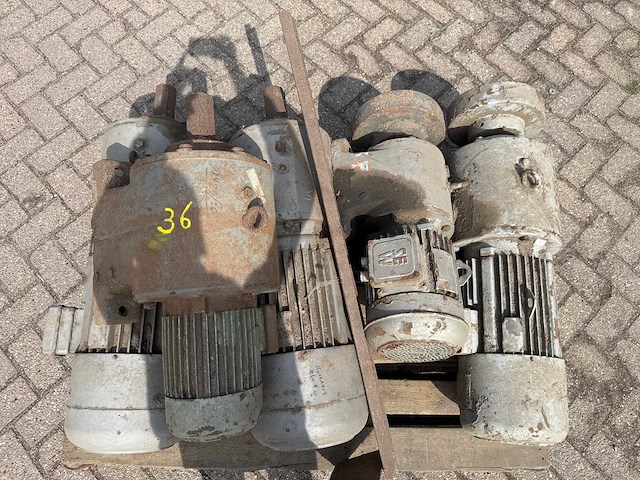 Elektromotor (5x) - afbeelding 3 van  10