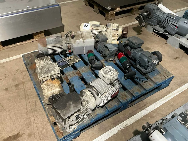 Elektromotor (6x) - afbeelding 5 van  10
