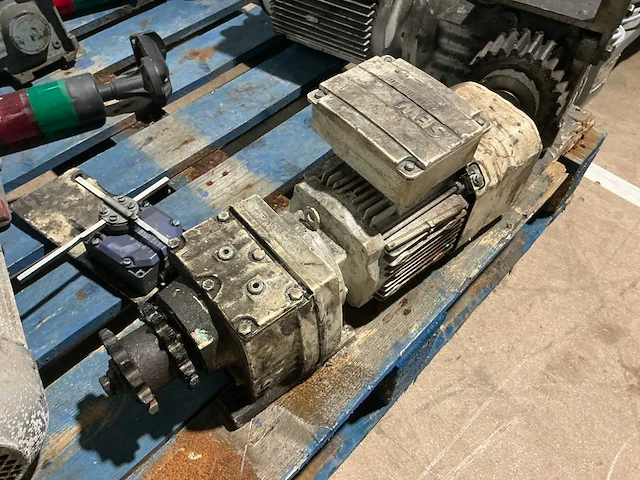 Elektromotor (6x) - afbeelding 9 van  10