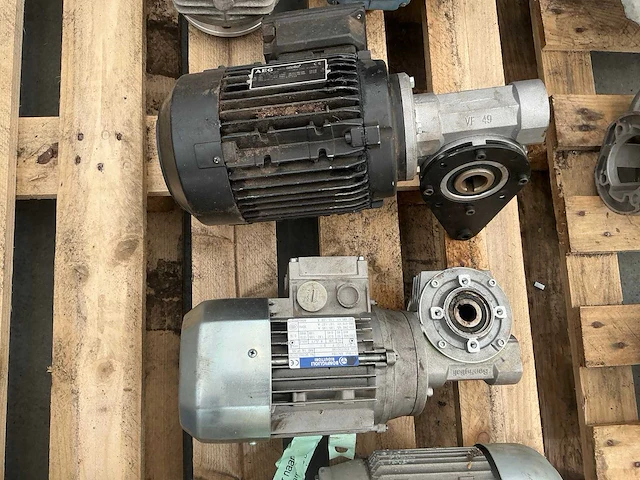Elektromotor (7x) - afbeelding 6 van  10