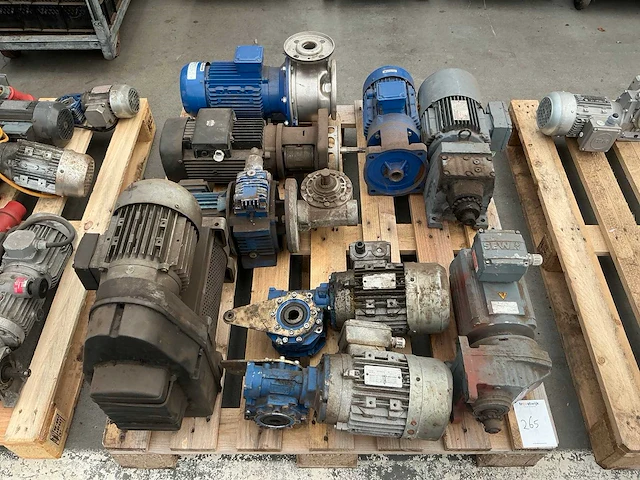 Elektromotor (9x) - afbeelding 2 van  9