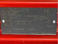 Elektromotor en kettingtandwielen - afbeelding 5 van  5