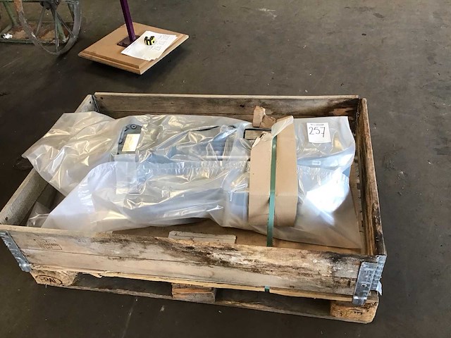 Elektromotor met vertraging - afbeelding 1 van  2