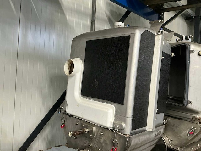 Elektromotor met vertragingskast en machine - afbeelding 5 van  7