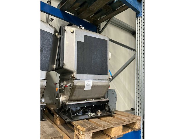 Elektromotor met vertragingskast en machine - afbeelding 2 van  6