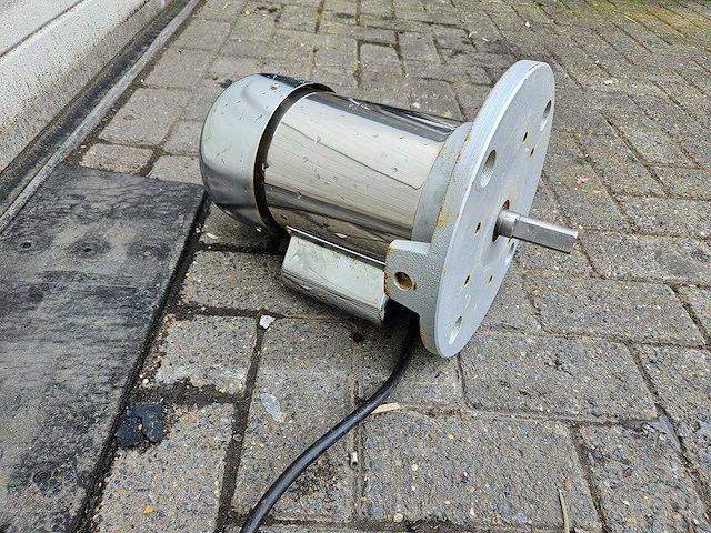 Elektromotor - afbeelding 1 van  3