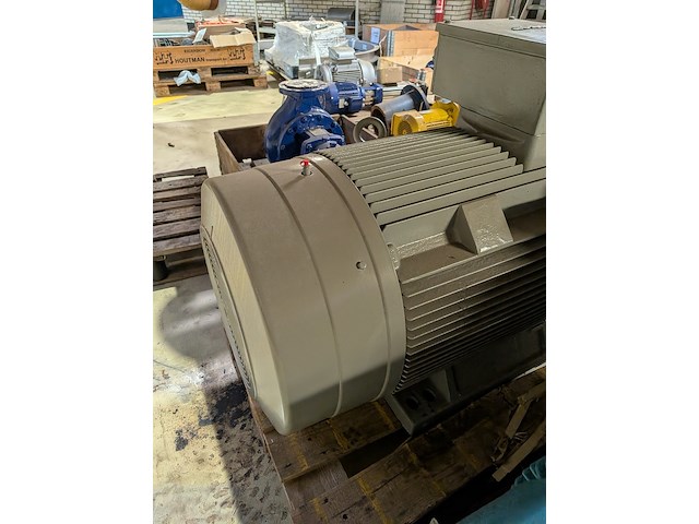 Elektromotor - afbeelding 2 van  6