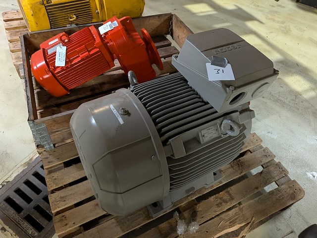 Elektromotor - afbeelding 2 van  5