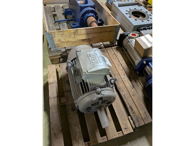 Elektromotor - afbeelding 2 van  6