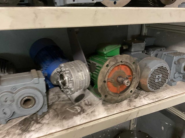 Elektromotor - afbeelding 10 van  13