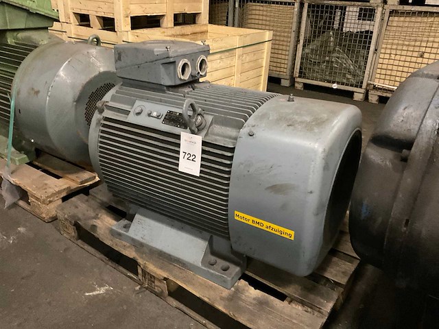 Elektromotor - afbeelding 1 van  7