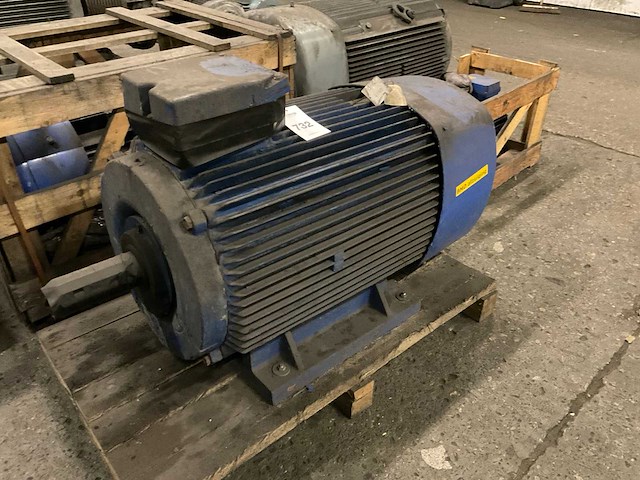 Elektromotor - afbeelding 2 van  4