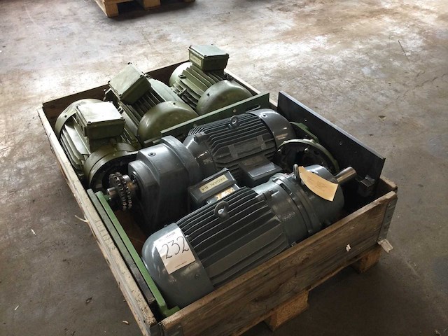 Elektromotoren (5x) - afbeelding 2 van  7