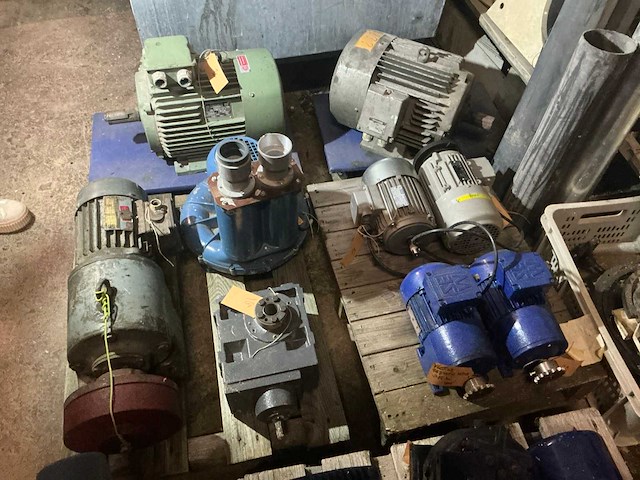 Elektromotoren divers (9x) - afbeelding 11 van  21