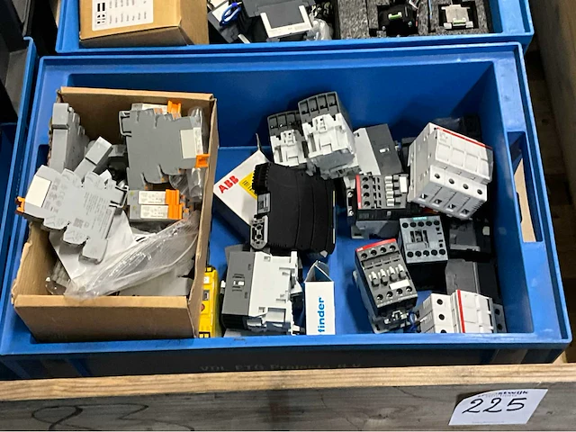Elektromotoren en divers - afbeelding 8 van  9
