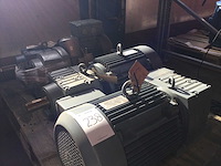 Elektromotoren met. vertraging (4x) - afbeelding 3 van  6