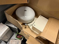 Elektronica en schakelmateriaal (60x) - afbeelding 9 van  9