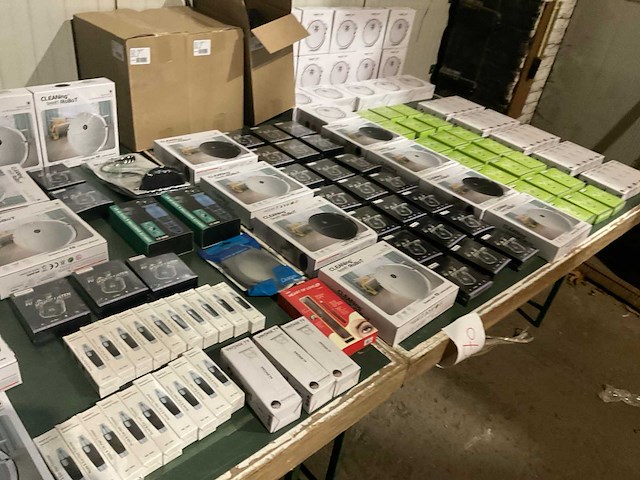 Elektronica & huishoudelijk (495x) - afbeelding 8 van  16