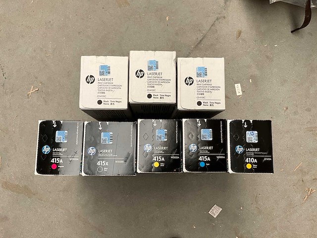 Elektronica o.a. beamer, printers + cardridges - afbeelding 5 van  6