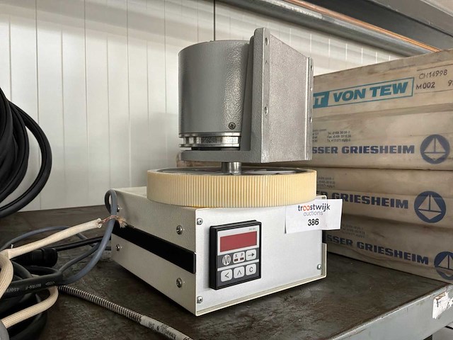 Elektronische unit met display - afbeelding 2 van  3