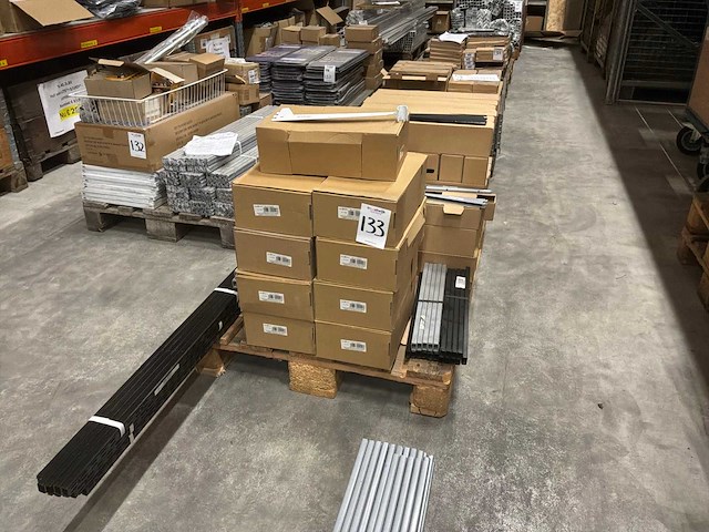 Element system wandplank stelling. (750x) - afbeelding 1 van  7