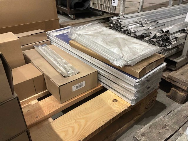 Element wandplank gereedschap houders (366x) - afbeelding 6 van  8