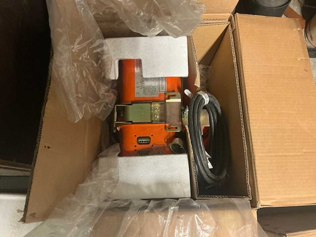 Elephant fa-h kettingtakel 0.5t 380v. (2x) - afbeelding 6 van  8