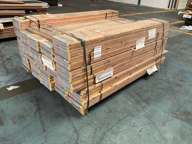 Elephant partij grenen timmerpanelen 18x200 mm - afbeelding 1 van  4
