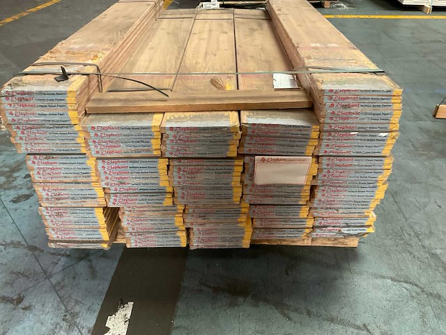 Elephant partij grenen timmerpanelen 18x200 mm - afbeelding 2 van  4
