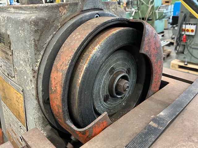 Elettromeccanica generale 12 gereedschapslijpmachine - afbeelding 5 van  6