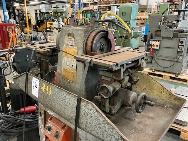 Elettromeccanica generale 12 gereedschapslijpmachine - afbeelding 5 van  10