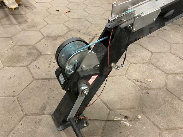 Elevon scorpion draagbaar elastisch katapult lanceersysteem - afbeelding 9 van  13