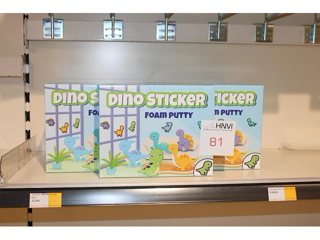Elf dozen dino stickers foam putty - afbeelding 1 van  2