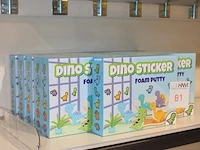 Elf dozen dino stickers foam putty - afbeelding 2 van  2