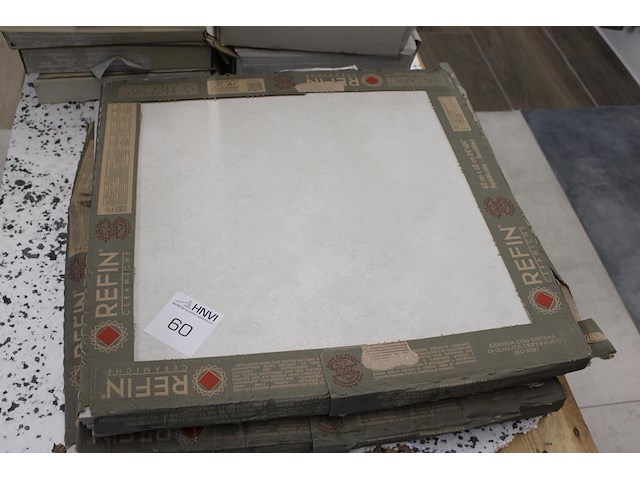 Elf tegels 60 x 60 cm. - afbeelding 1 van  2