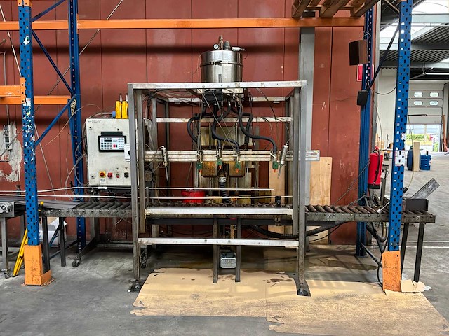 Elf vulmachine met etiketteermachine - afbeelding 2 van  9