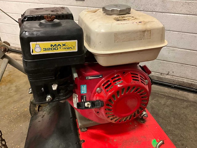 Eliet 501 verticuteermachine - afbeelding 4 van  5