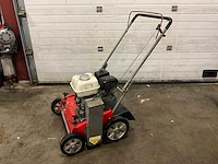Eliet 501 verticuteermachine